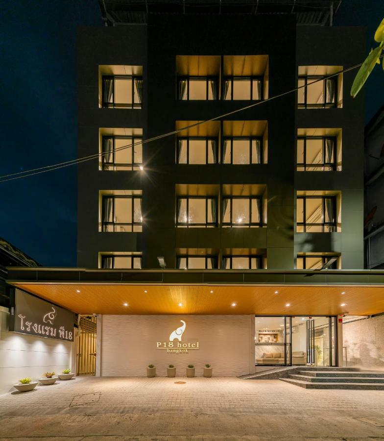 P18 Hotel Bangkok Exteriör bild